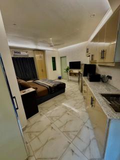 Main Studio Central - 5