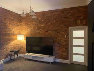 Cozy House ideal location - 5