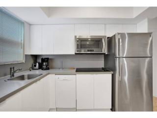 Waves Beach Town 2BR Apartment - Pompano Beach - 7