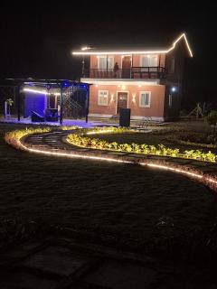 Fully managed farm house for stay - 0