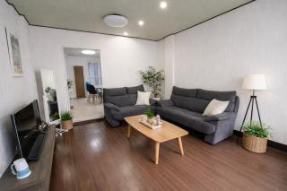 道頓堀 なんば迄地下鉄4分 鶴橋 一軒家丸々貸切 最大12名宿泊可能 - 8