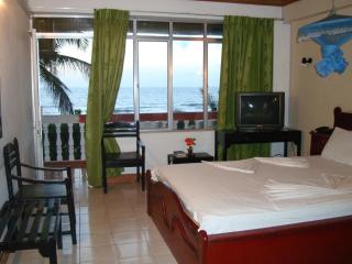 Topaz Beach Hotel - Negombo - 2