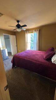 Downtown Buda home,swimming pool, jacuzzi, sleeps 10 - 5