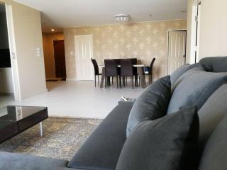 BKK 2 BR apt near Sathon ICONSIAM firework view - 1