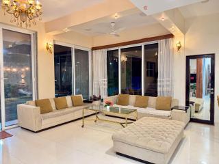 Amy Villa - 5 BHK - Centre of Lonavala I Pvt Pool & Garden - 8