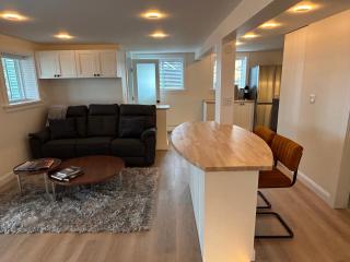 2BR Seaside Haven Retreat - 8