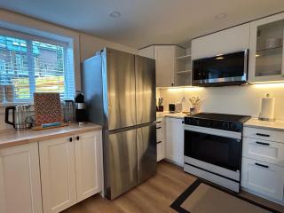 2BR Seaside Haven Retreat - 2