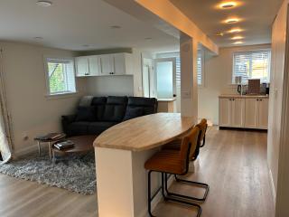 2BR Seaside Haven Retreat - 4