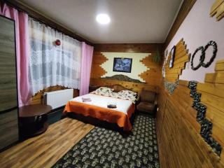 Апартаменти У Кузьмича чотирикімнатні - 1