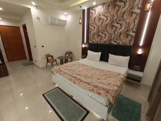 Ps Roomss Omaxe Hazaratganj - 5