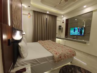 Ps Roomss Omaxe Hazaratganj - 4