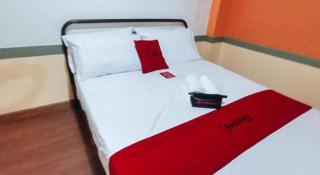 RedDoorz near SGM Condotel Villa Beach Iloilo - 2
