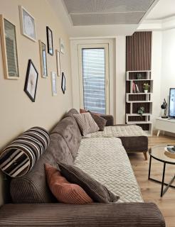 19th floor luxury condo with pool, spa parking - 0