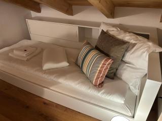 Swiss Horizon - Penthouse mit Aussicht & Liftnähe auf 2 Etagen - 2