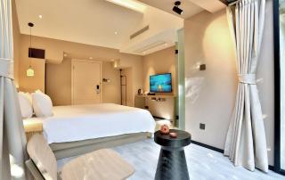 Lotus Glade Hotel - 7