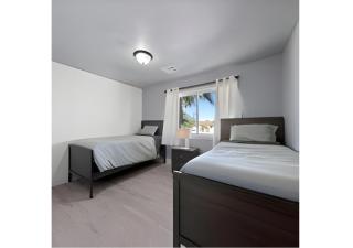 Elevated PickleBall Retreat - 3