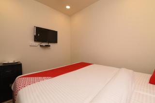 OYO Flagship 27889 Akshaya Pride - 7