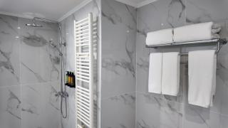 CC LUX Suites in Piraeus Port - Pireo - 4