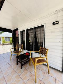 White Sandy Beach Dive Resort - 3