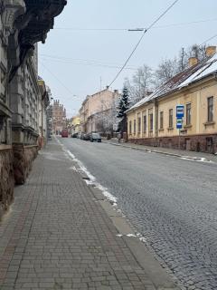 центр міста подобово 2 кім апартаменти - 9