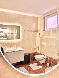 Flower House - Souterrain with Garden - 6