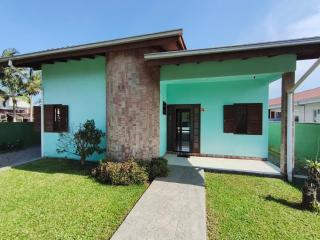 Casa com piscina e 3 quartos à 500mts da praia - 9