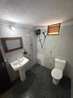 Dimuthu Cottage Hiriketiya - 1