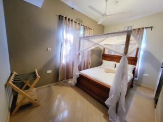 Jangwani Riverview Suits - 7