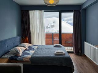 Gudauri Twins Blues - Mountain View - 8