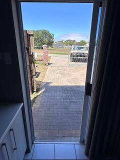 Adventure Apartment - Addo Elephant Park South Entrance only 5km - 3