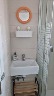 Charming Studio in the Heart of Talpiot Market - 9