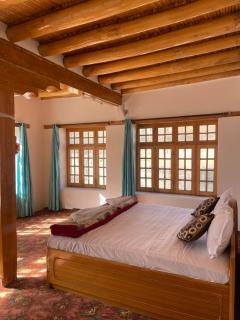 Labrang Home Stay - 9