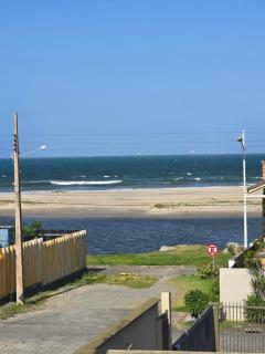 Ótimo apartamento com ampla sacada e vista pro mar - 9