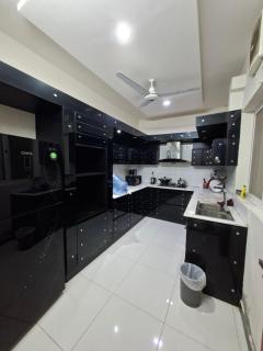 Luxury 3Bedrooms portion in Islamabad Margala Hills View - 6