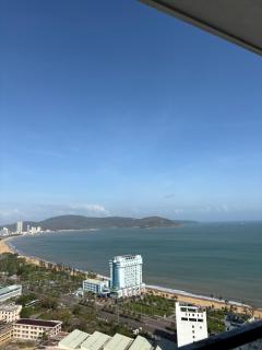 FLC Sea Tower Quy Nhon - Sun & Rose condotel - 1