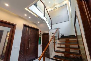 DHA Phase 6 - Executive And Luxurious Rooms - Near Raya, Dolmen and Airport - 5