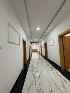 Hotel Shri Omkar Palace & Family Restaurant - 5