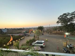 Hotel Shri Omkar Palace & Family Restaurant - 4