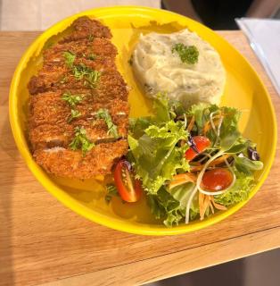 Pupa Women Hostel - 7