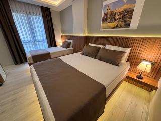 Airport Corner Hotel - 2