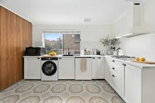Retro 3BR House Near Manly Free Parking & Mall - Curl Curl - 8