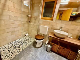 94 Charming Chalet 10 pax - 4