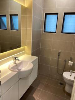 5 Rooms Semi D at Golden Hills - Lena Home - 9