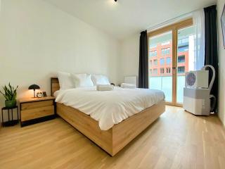 Modern City Apartment - 9