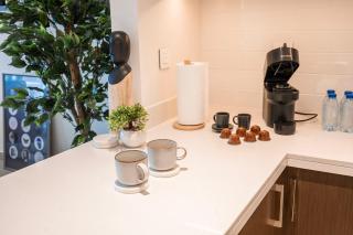 Brand new 2 BR in Boulevard with partial Burj Khalifa and Opera View - 3