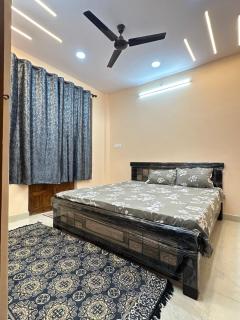 Ahmeds Guest House 3BHK Semi Furnish102 - 5