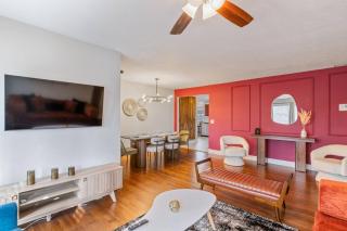 Wichita Getaway | Games & King Bed - 3