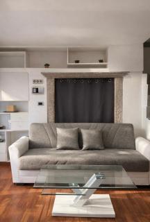 Lake View and Private Garden House for 6 - 3