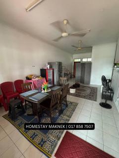 Homestay Maknek - 9