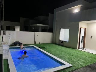 Casa com piscina - 0